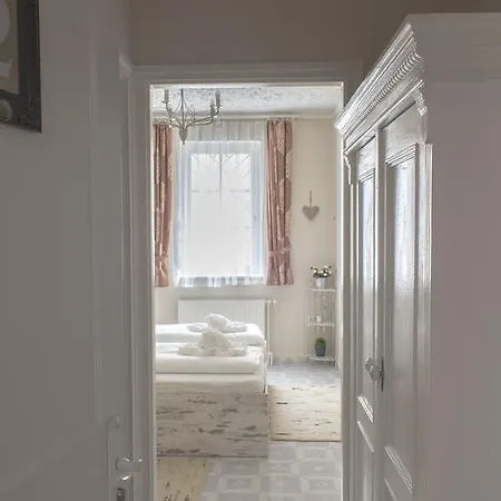 Vendégház Abraham Vintage Szobák&apartmanok
