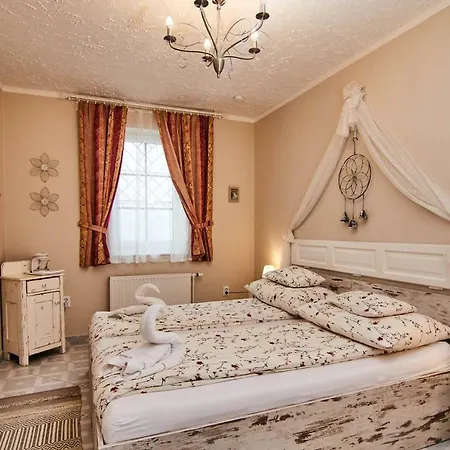 Abraham Vintage Szobák&apartmanok