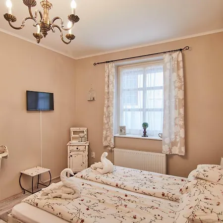 Abraham Vintage Szobák&apartmanok 2* Pécs