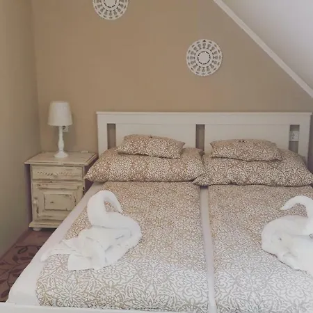 Vendégház Abraham Vintage Szobák&apartmanok 2*