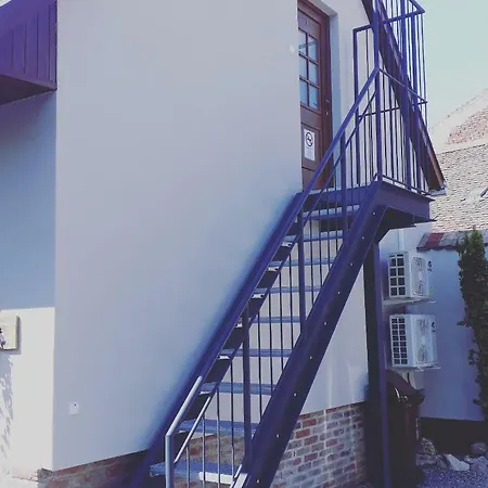 Abraham Vintage Szobák&apartmanok Pécs
